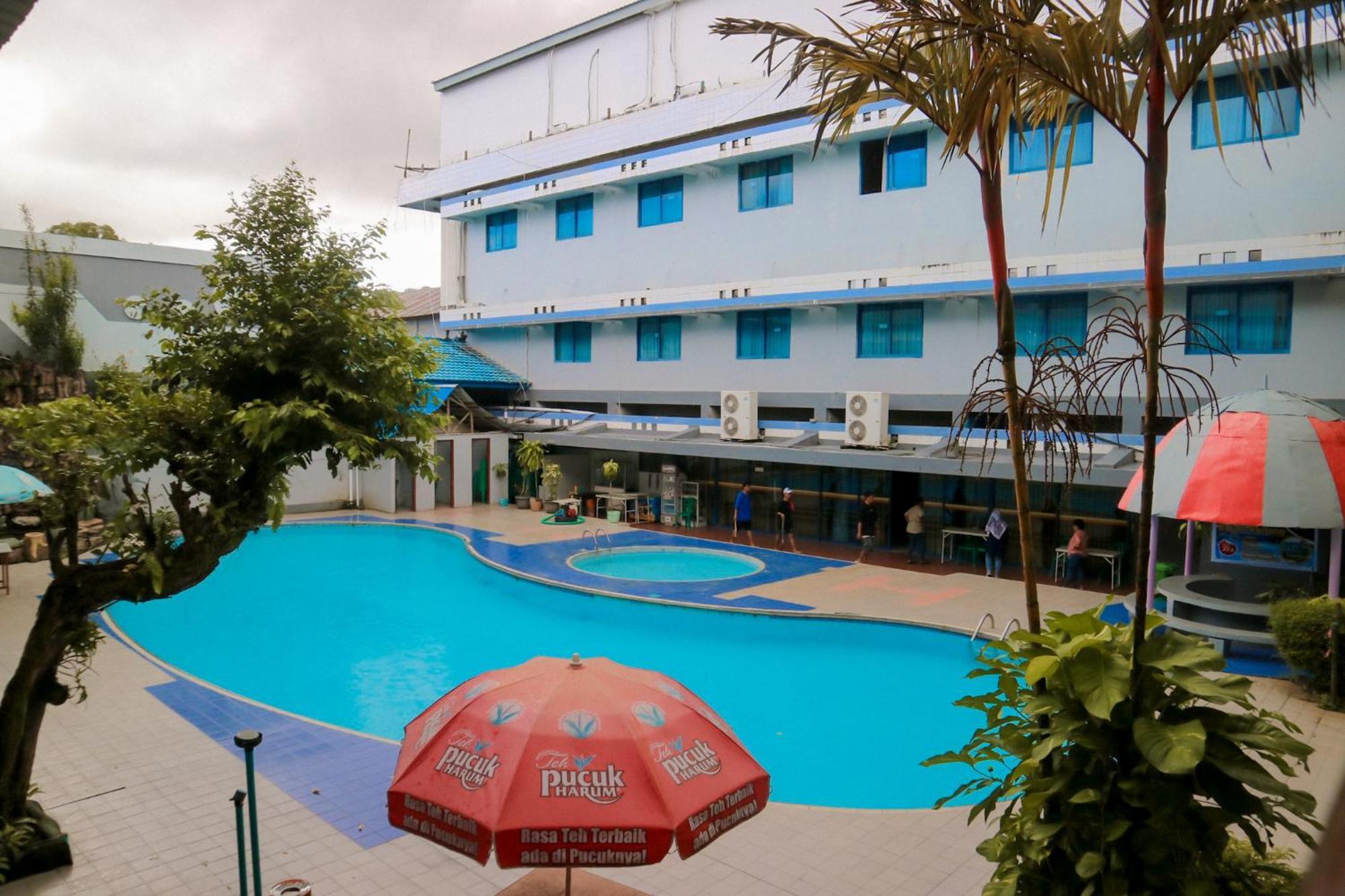 Hotel Mariat סורונג מראה חיצוני תמונה