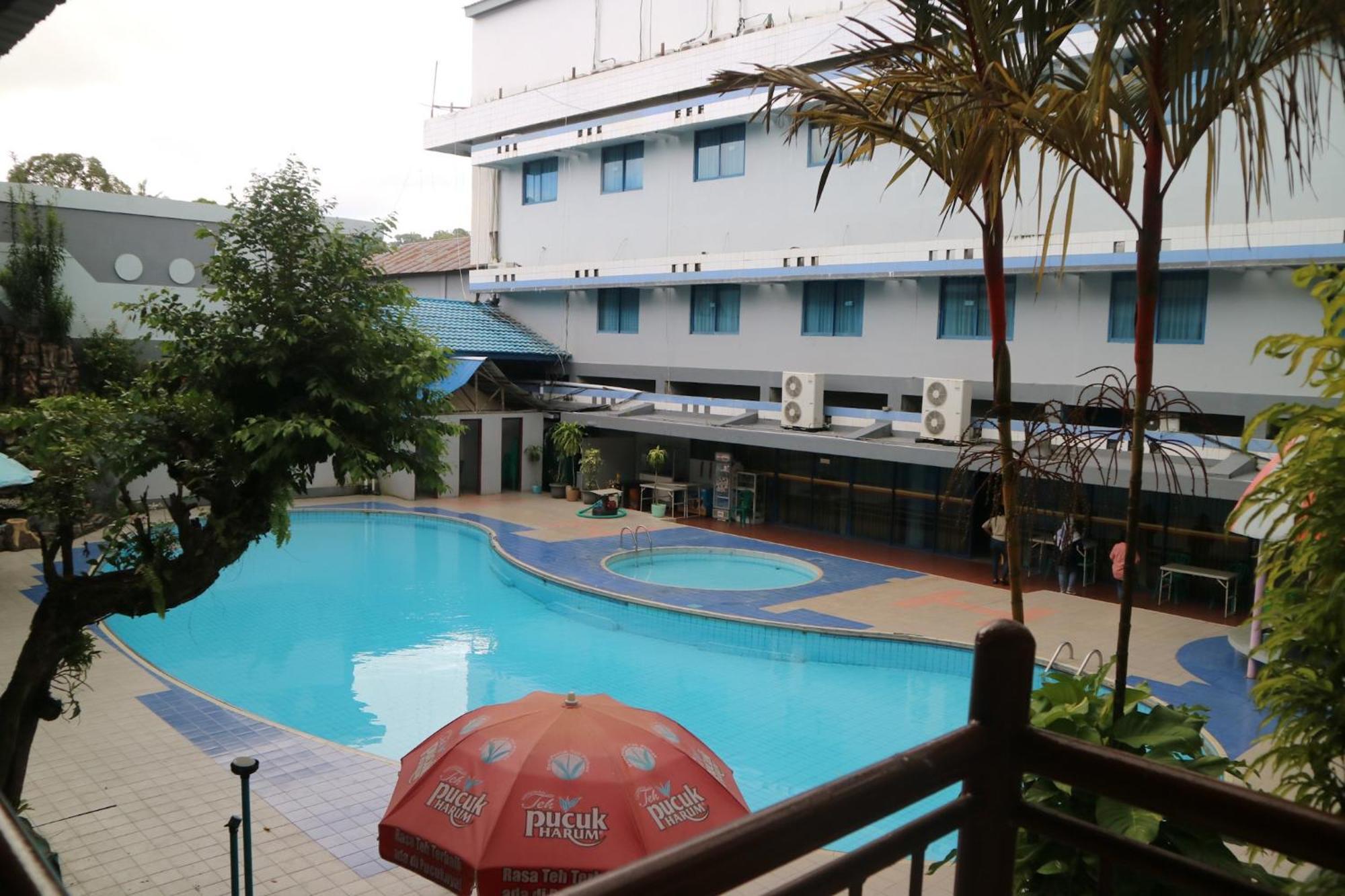Hotel Mariat סורונג מראה חיצוני תמונה