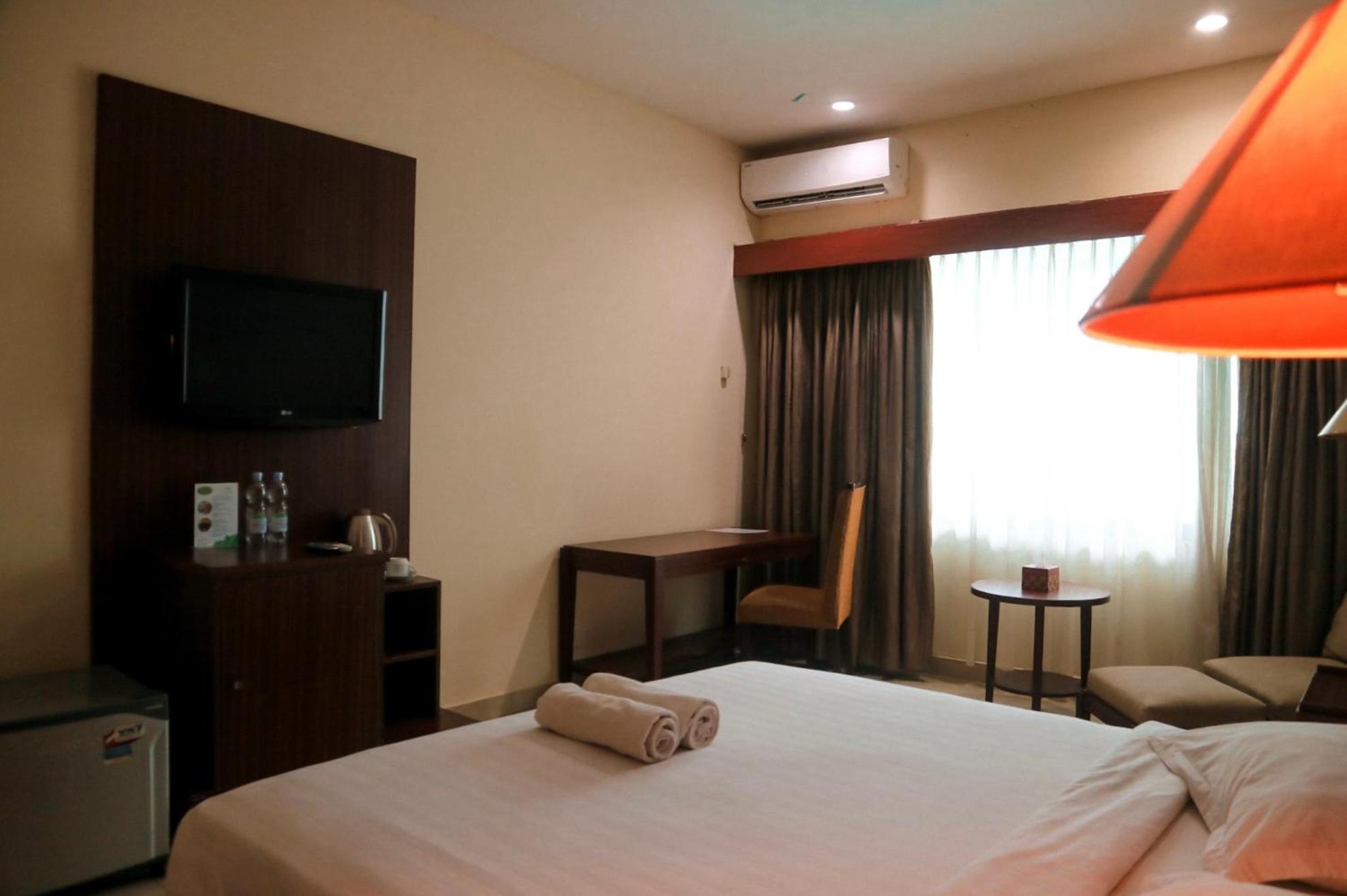 Hotel Mariat סורונג מראה חיצוני תמונה